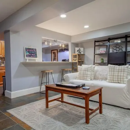 Delightful 1-Br Accommodations Nearby Metro Washington Exterior photo