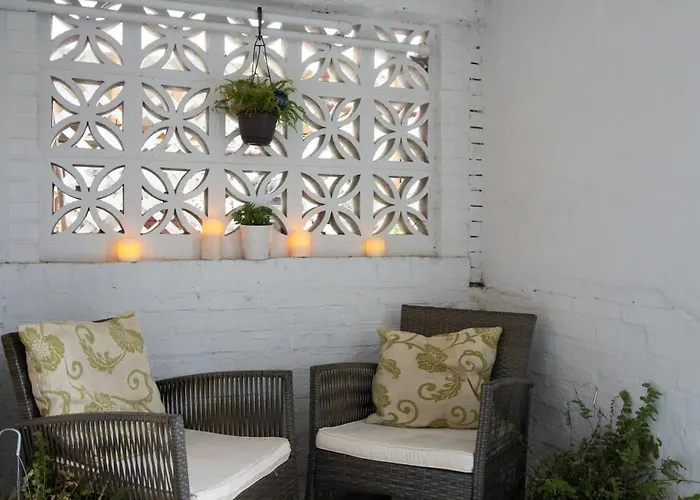 Delightful 1-Br Accommodations Nearby Metro