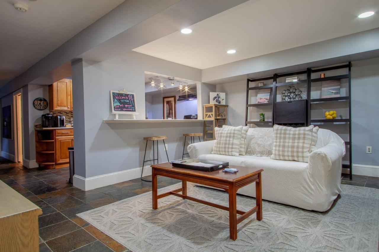 Delightful 1-br Nearby Metro