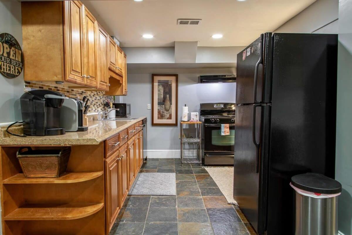 Delightful 1-br Nearby Metro Holiday home Washington